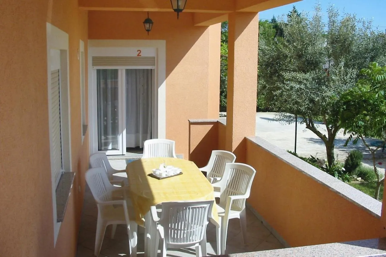 Apartments With A Parking Space Pula - 7420